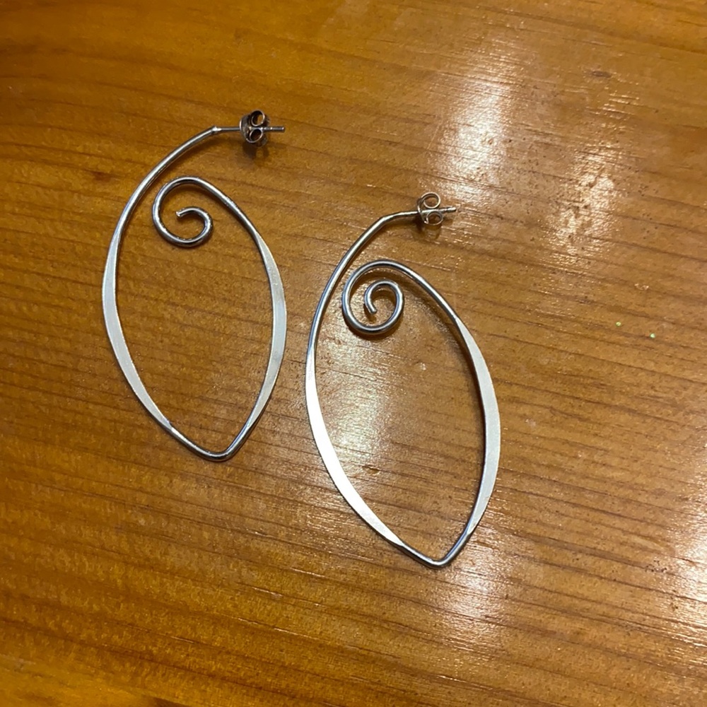 Lux Bond & Green Sterling Drop Earrings